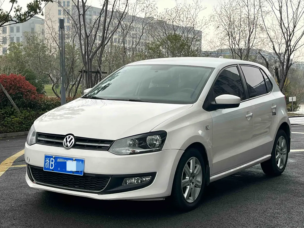 Volkswagen Polo  из Китая