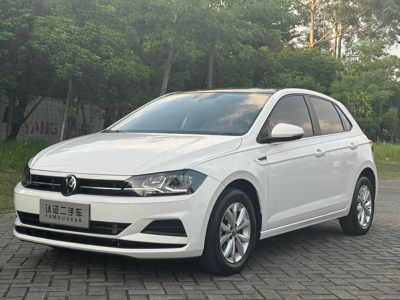 Volkswagen Polo  из Китая