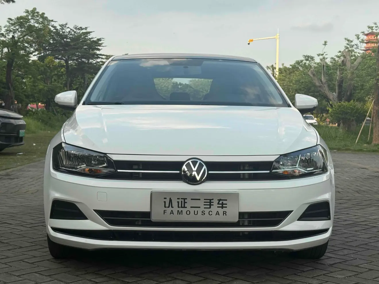 Volkswagen Polo  из Китая
