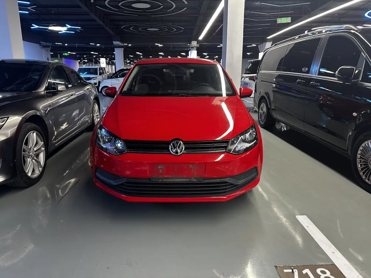 Volkswagen Polo  из Китая