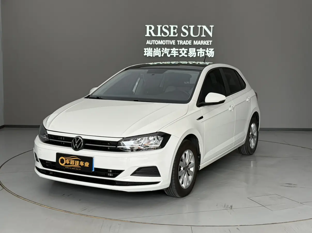 Volkswagen Polo  из Китая