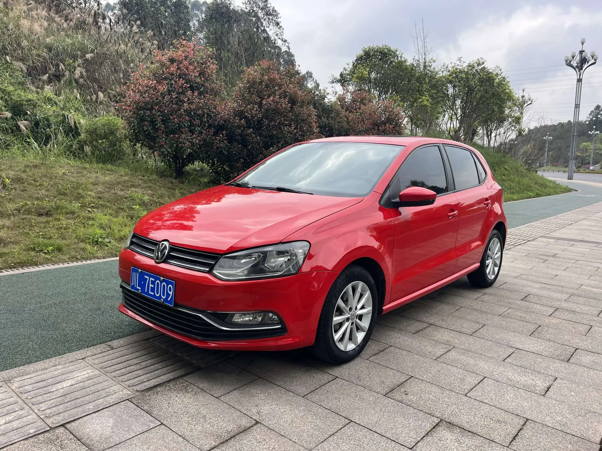 Volkswagen Polo  из Китая