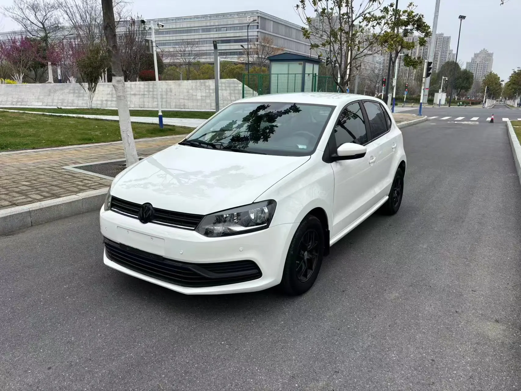 Volkswagen Polo  из Китая
