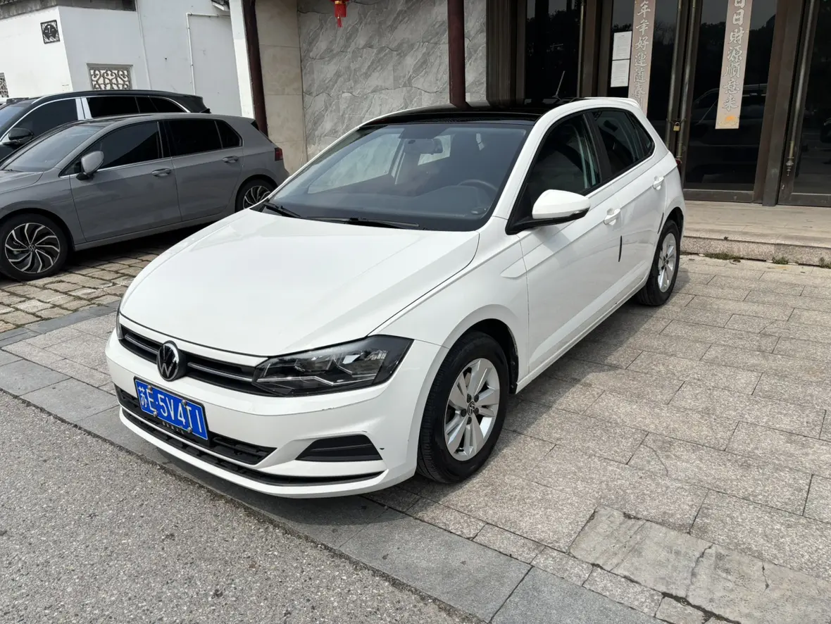 Volkswagen Polo  из Китая