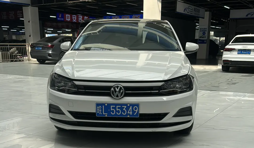 Volkswagen Polo  из Китая