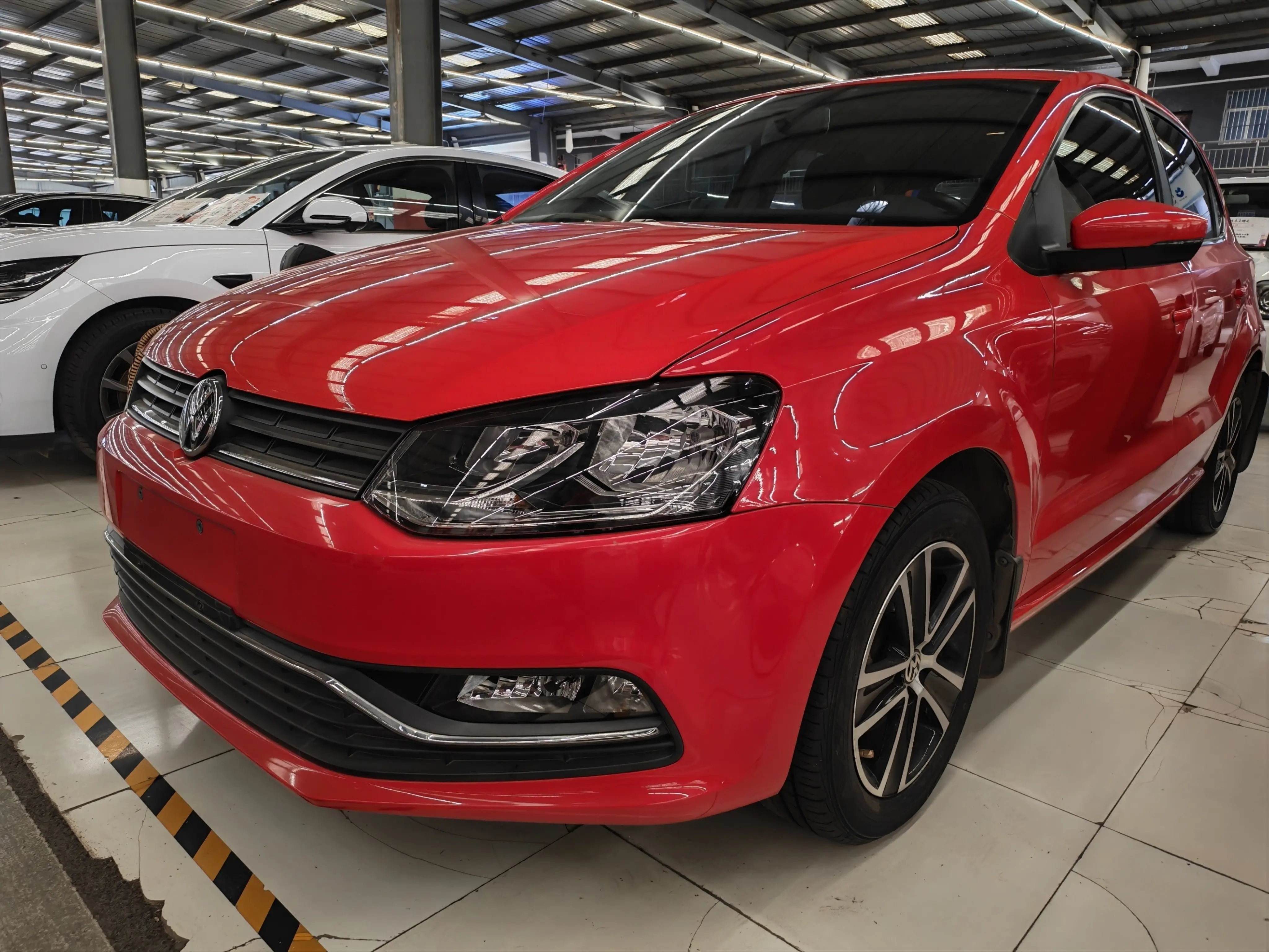 Volkswagen Polo  из Китая