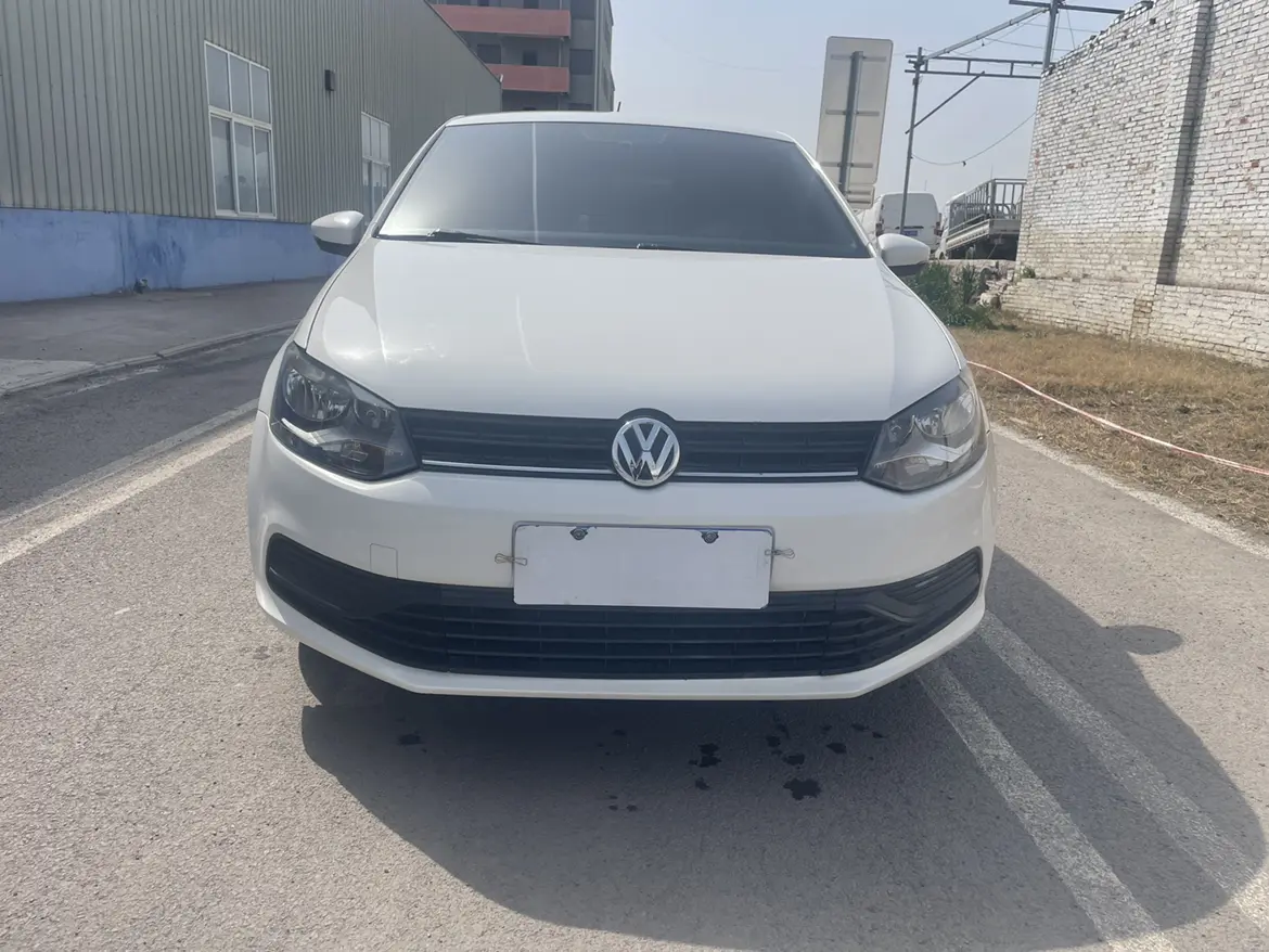 Volkswagen Polo  из Китая