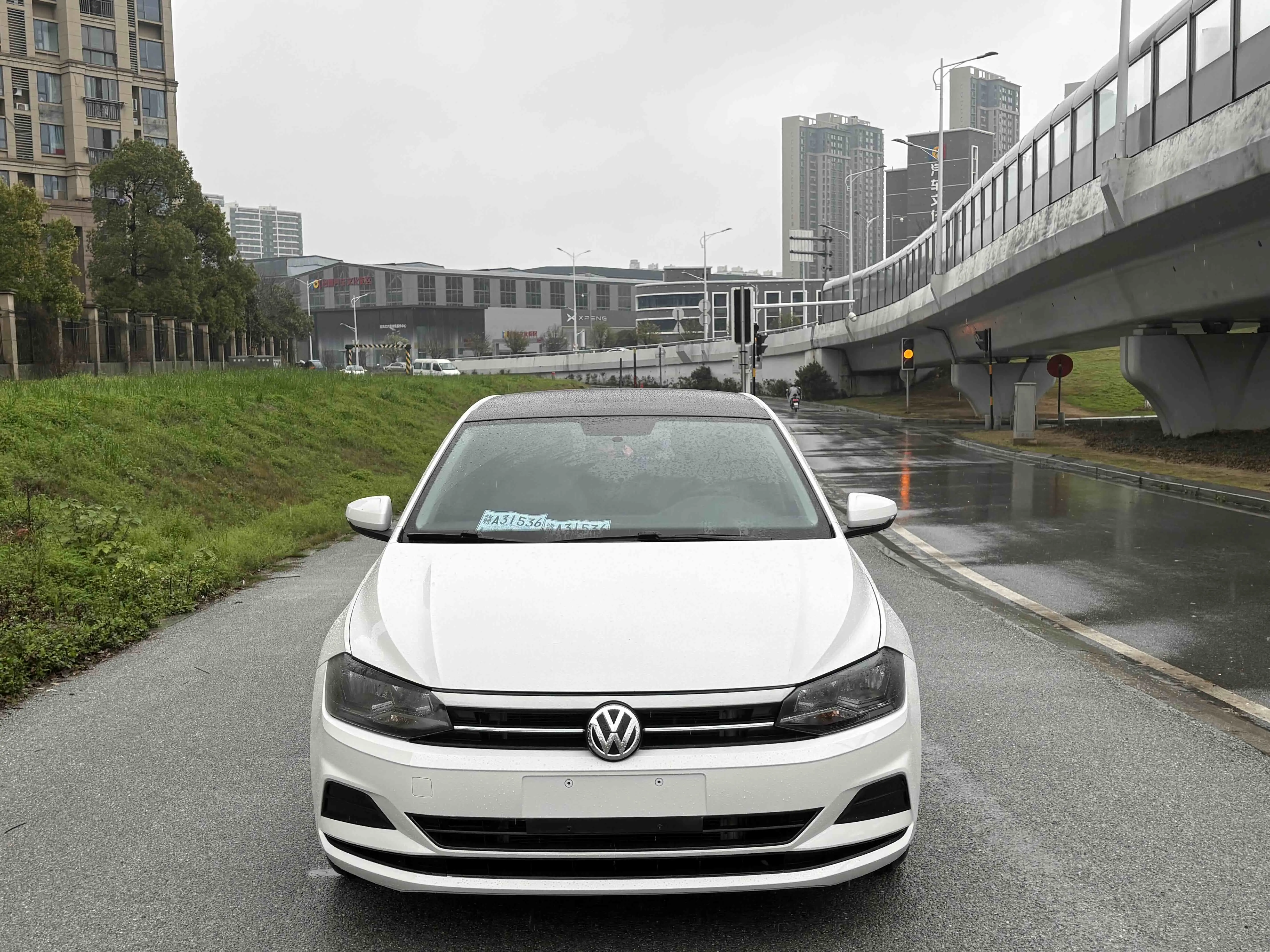 Volkswagen Polo  из Китая