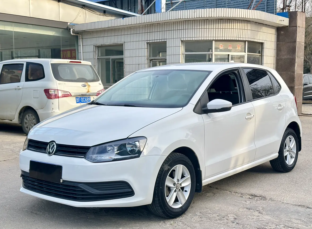 Volkswagen Polo  из Китая