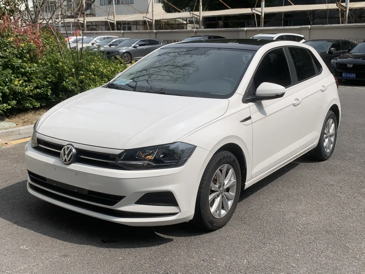 Volkswagen Polo  из Китая