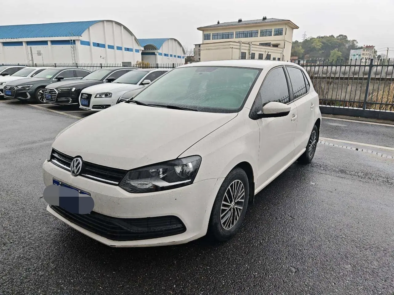 Volkswagen Polo  из Китая