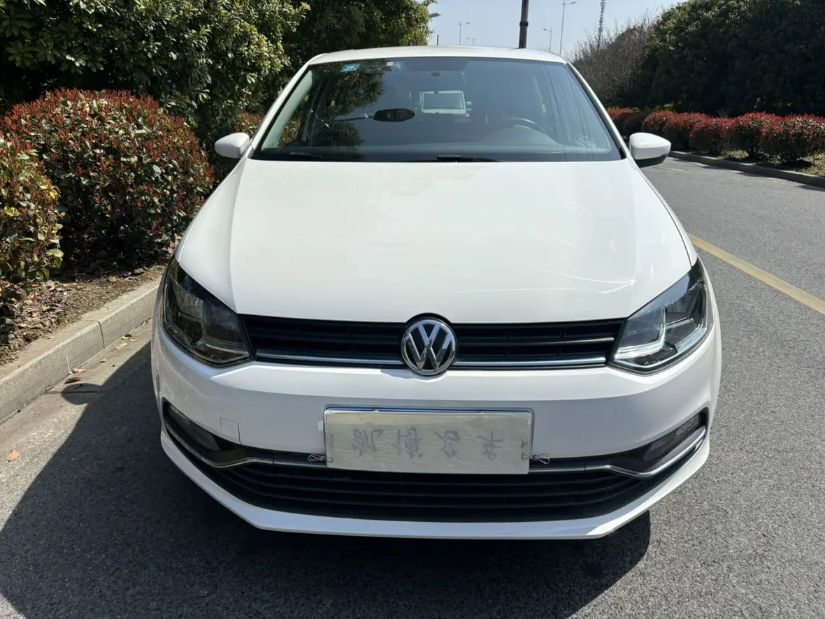Volkswagen Polo  из Китая