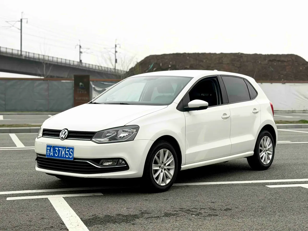 Volkswagen Polo  из Китая