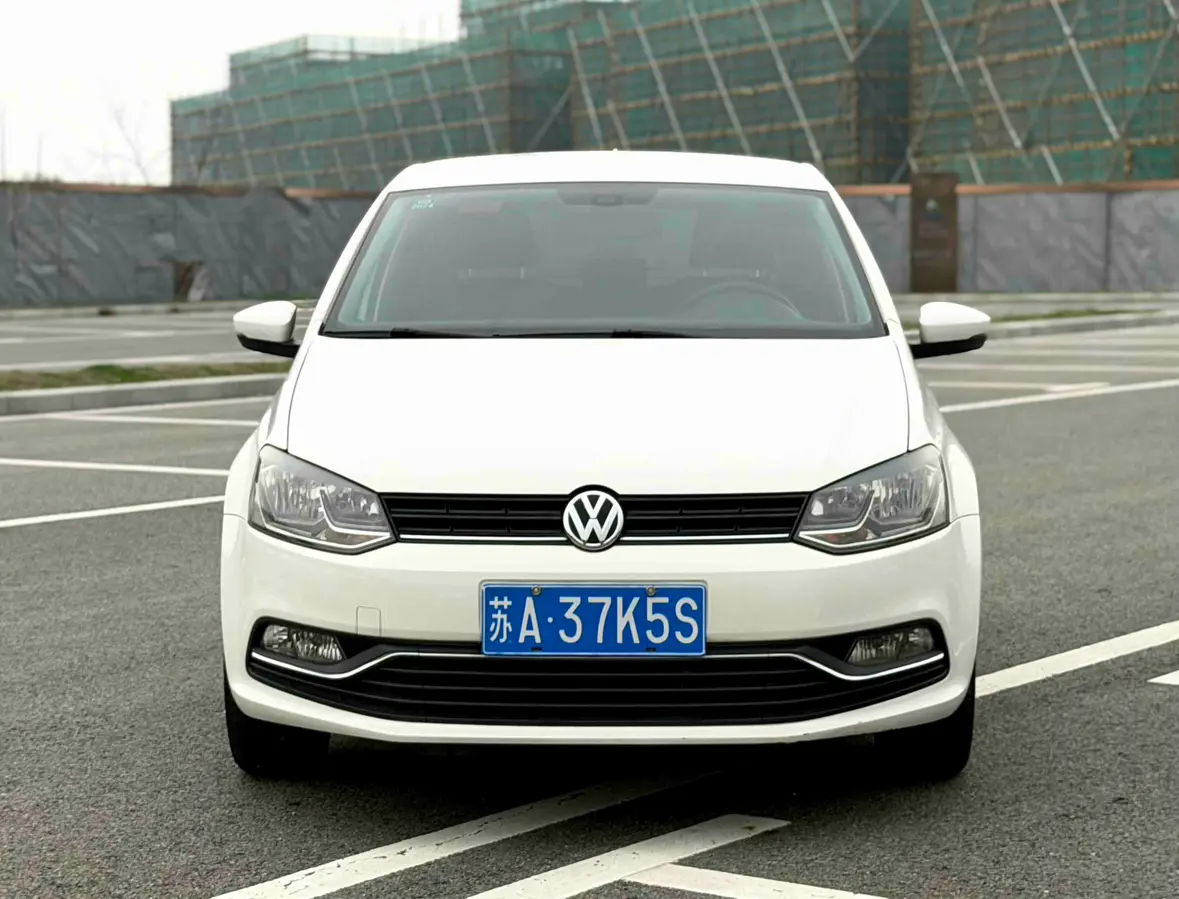 Volkswagen Polo  из Китая