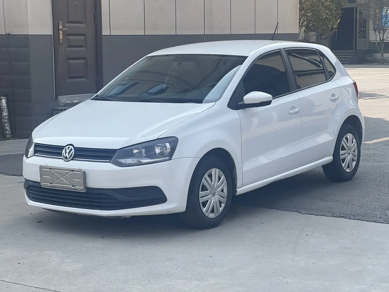 Volkswagen Polo  из Китая