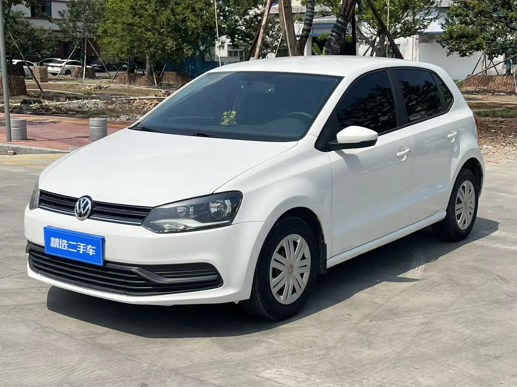 Volkswagen Polo  из Китая