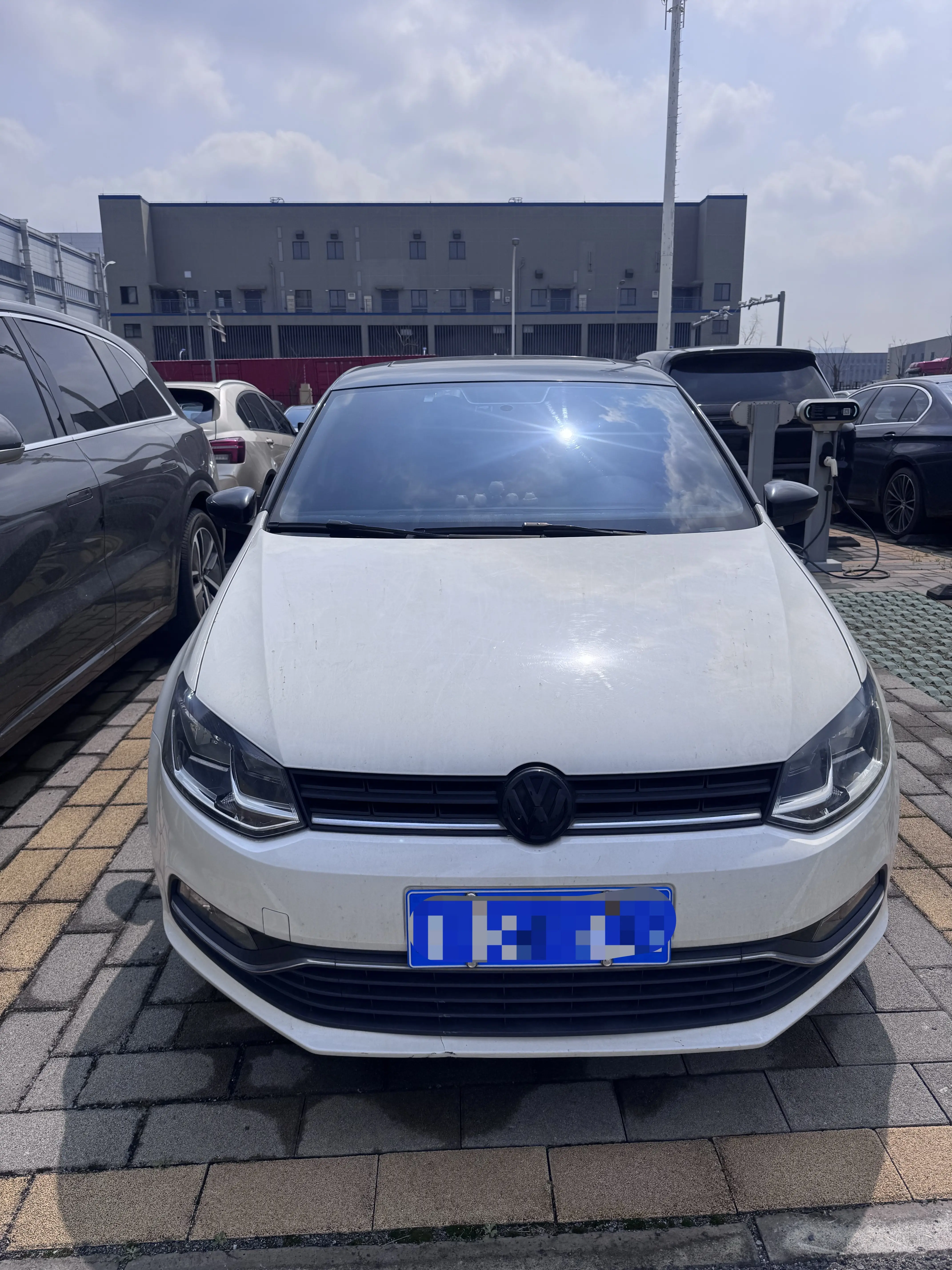 Volkswagen Polo  из Китая