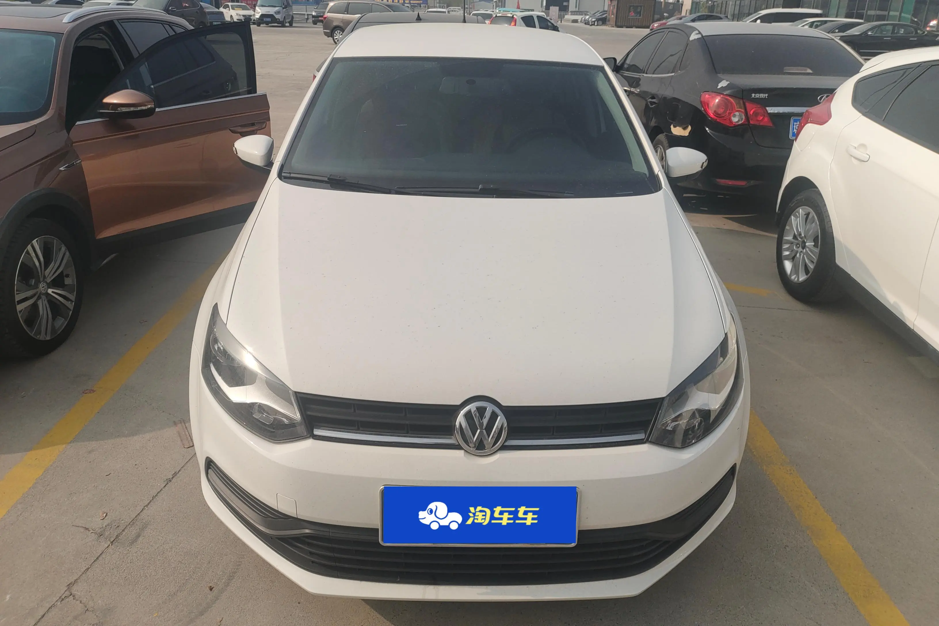 Volkswagen Polo  из Китая