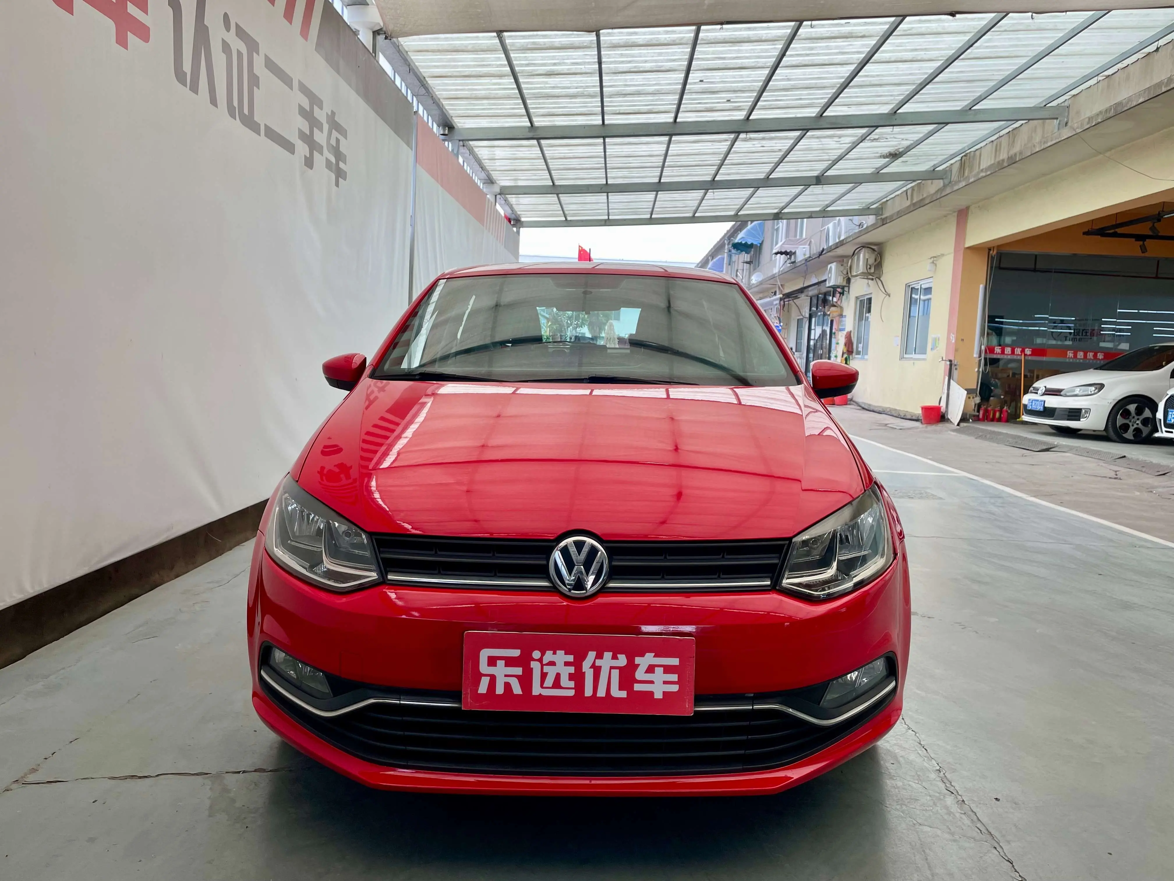 Volkswagen Polo  из Китая