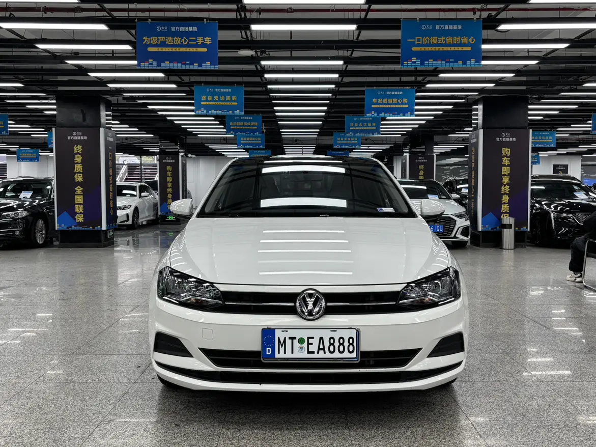 Volkswagen Polo  из Китая