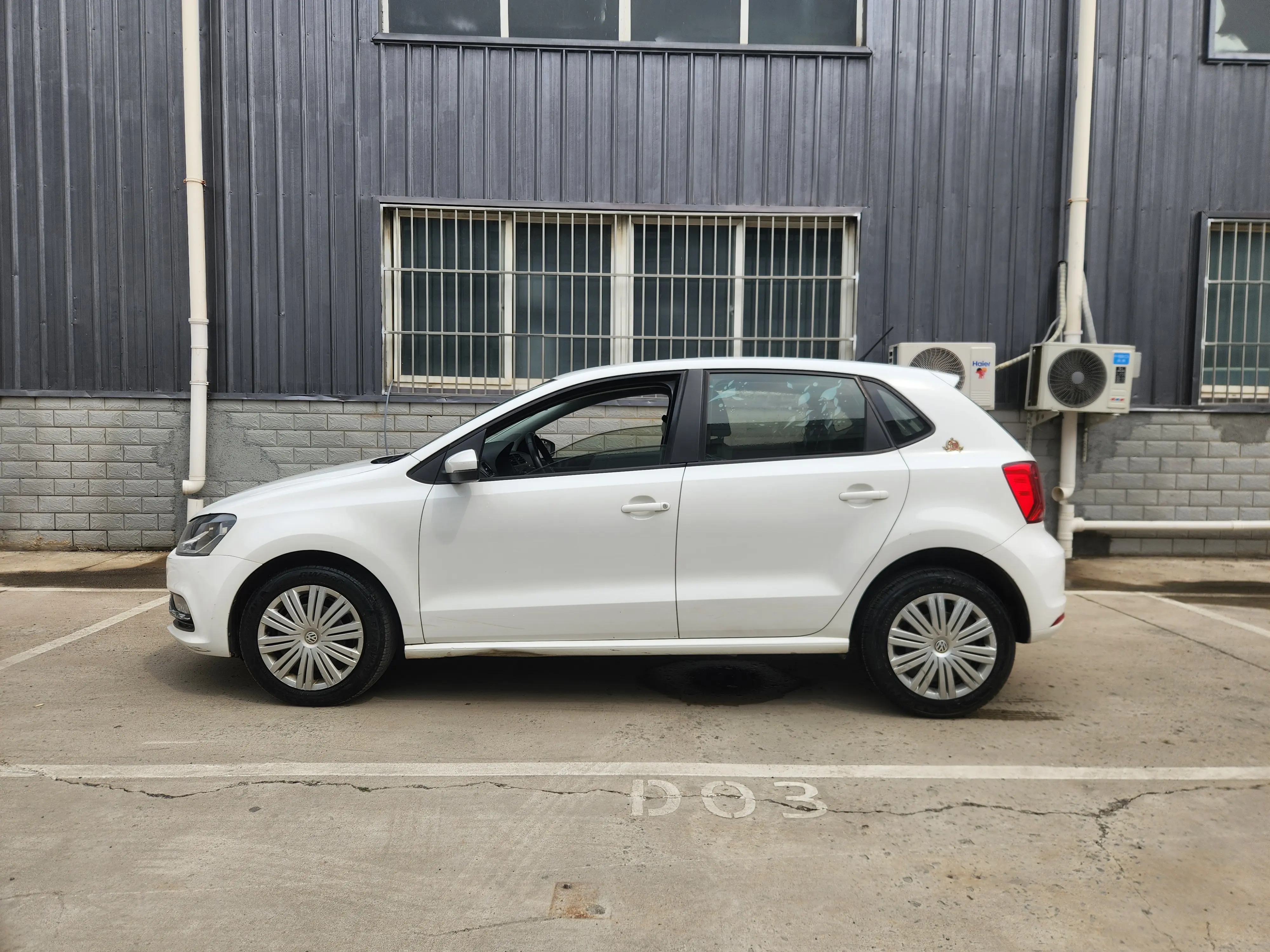 Volkswagen Polo  из Китая