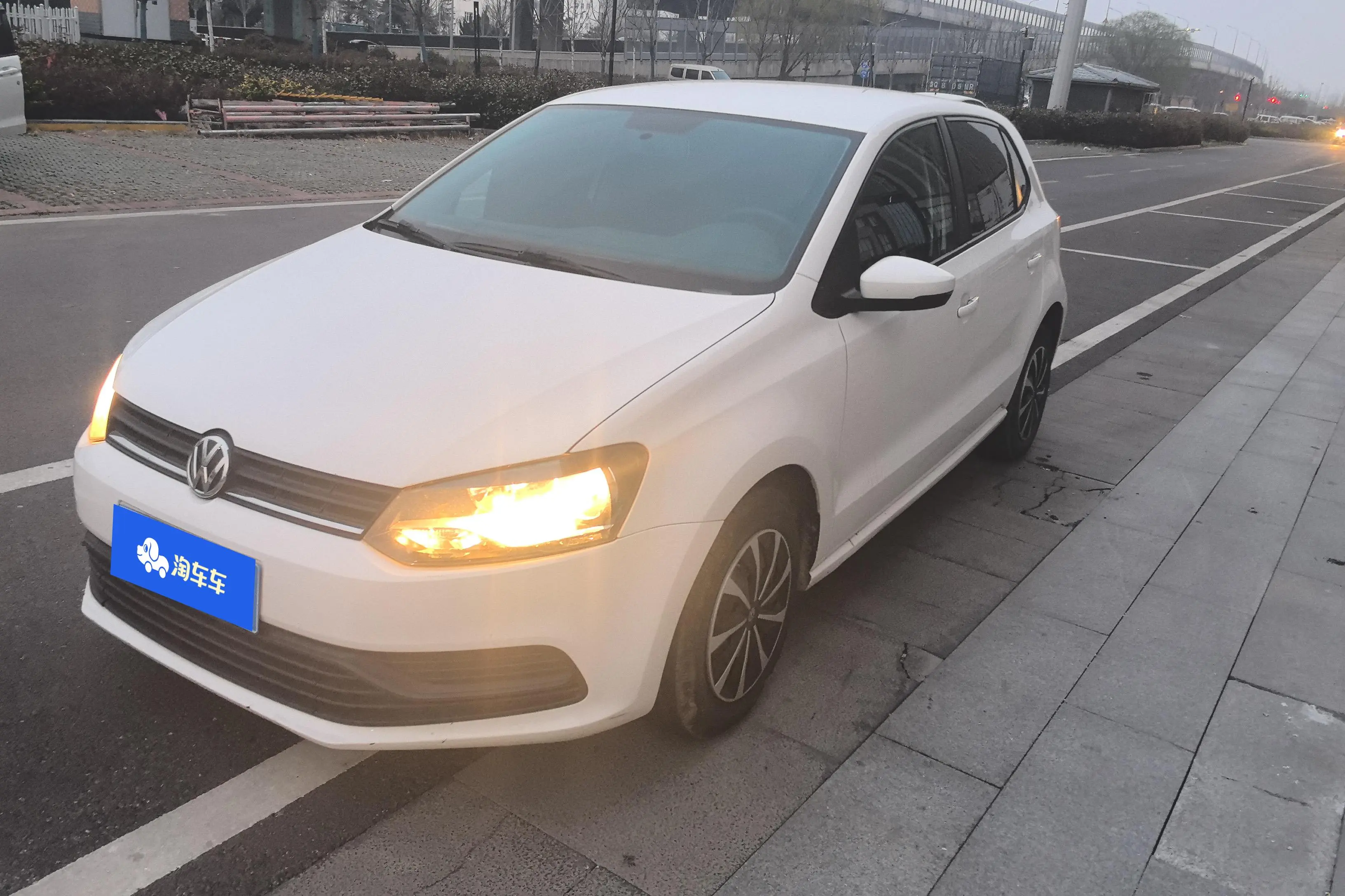 Volkswagen Polo  из Китая
