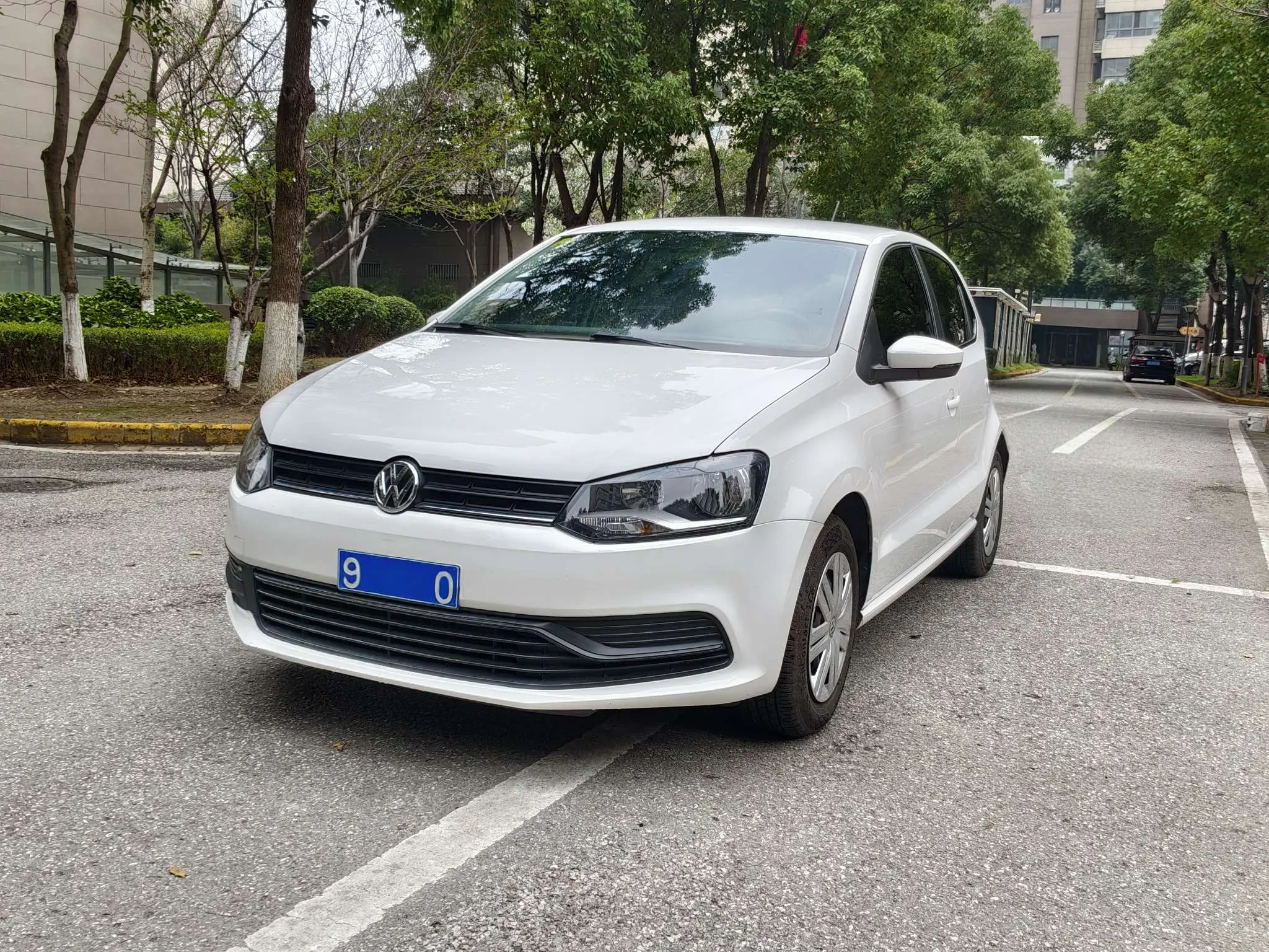Volkswagen Polo  из Китая