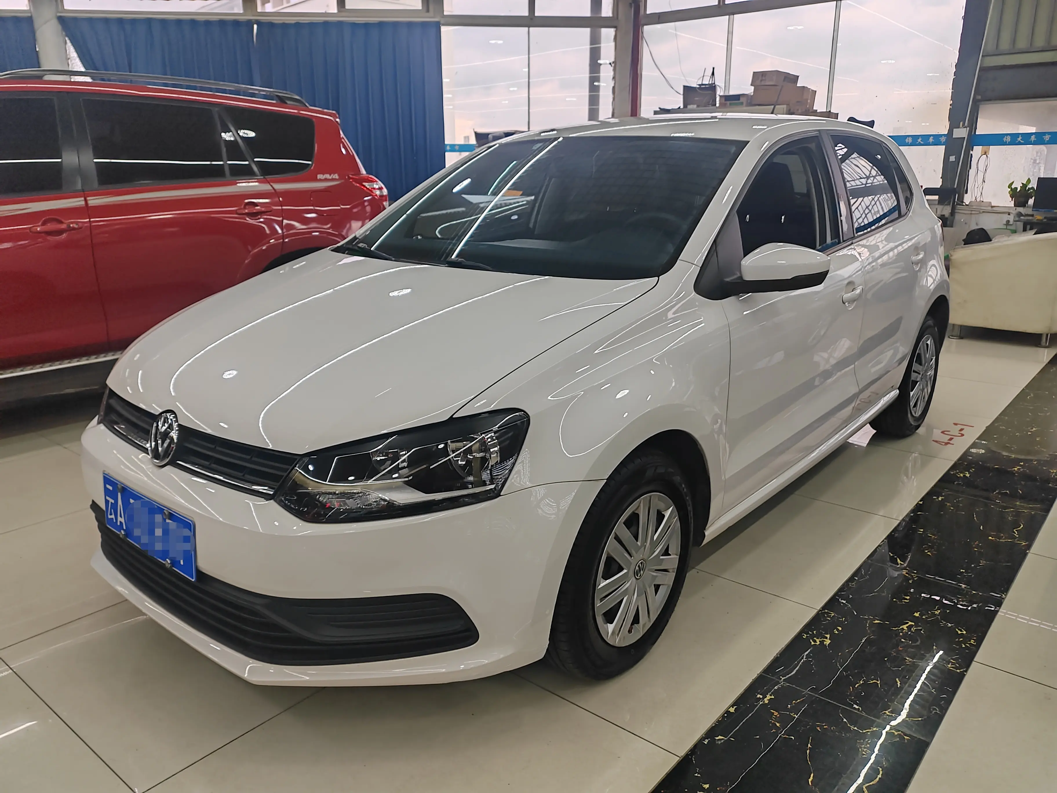 Volkswagen Polo  из Китая