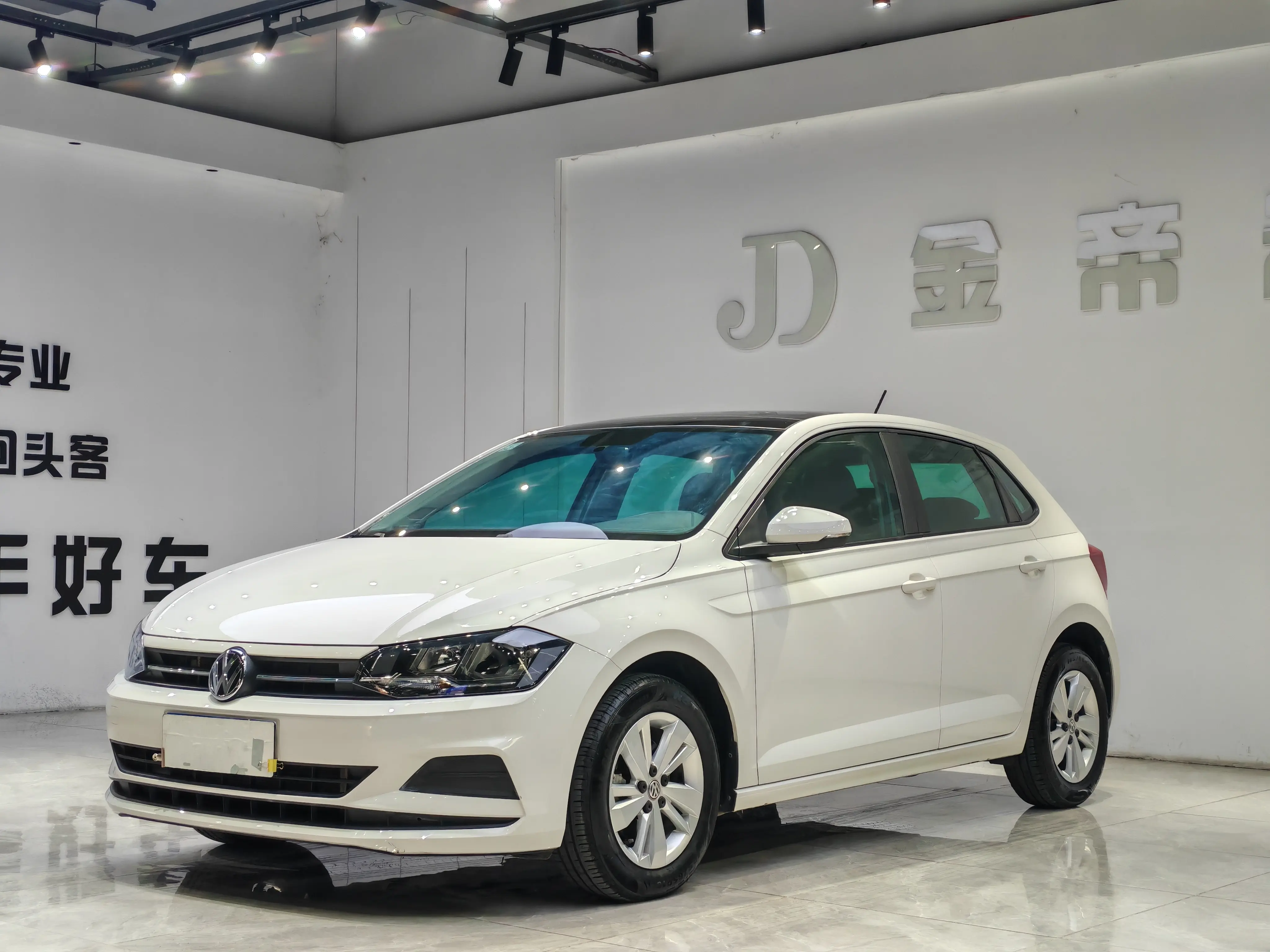 Volkswagen Polo  из Китая