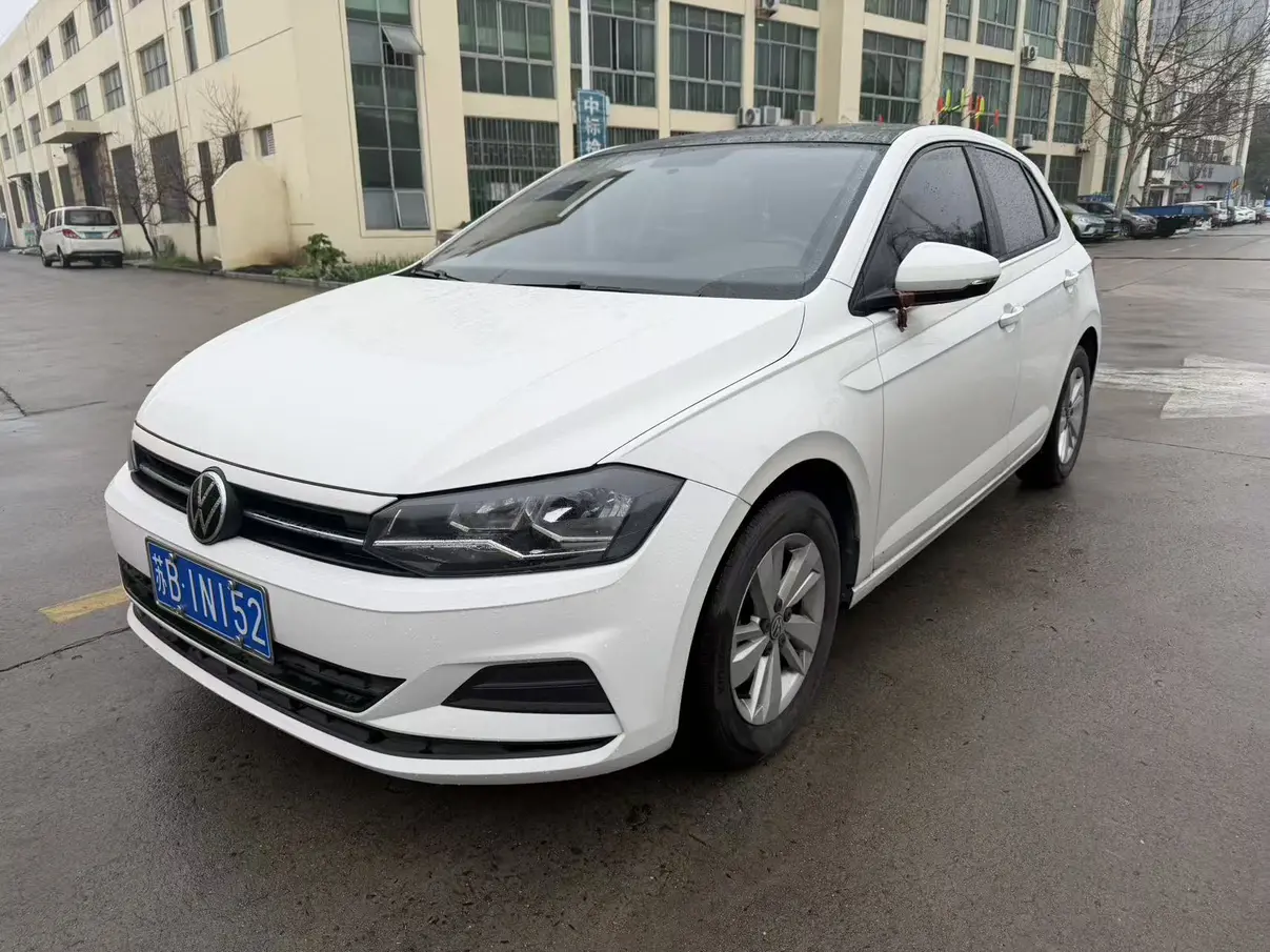 Volkswagen Polo  из Китая