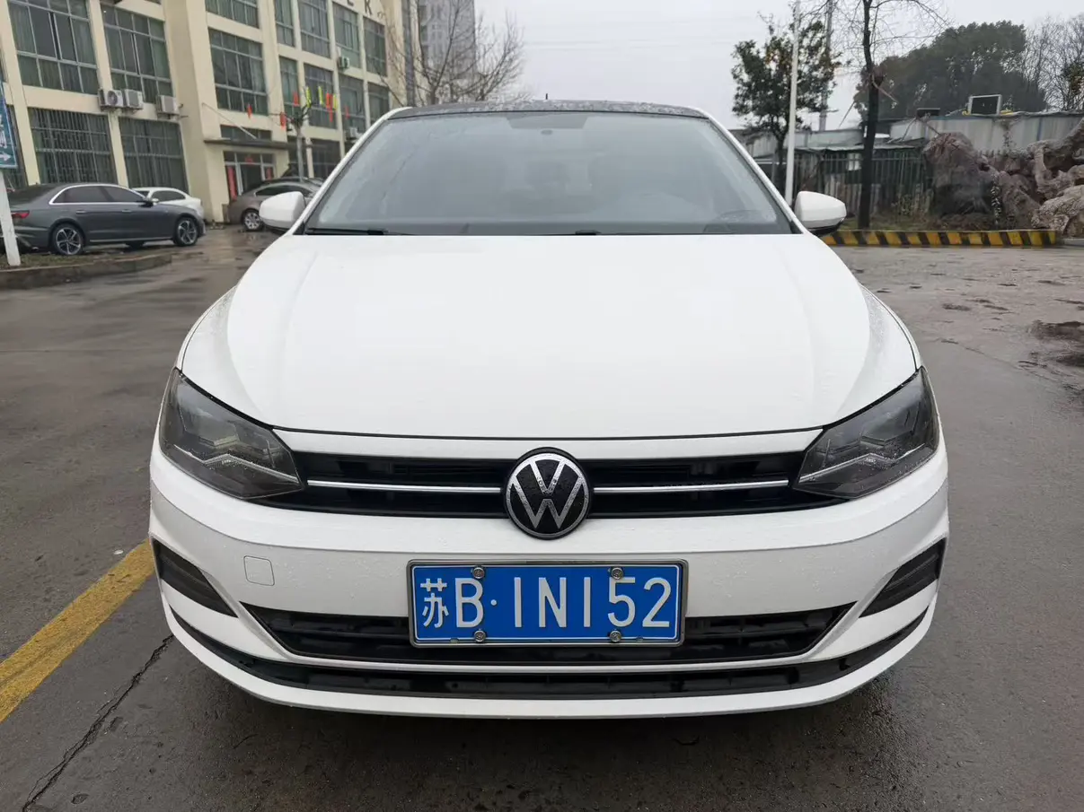 Volkswagen Polo  из Китая