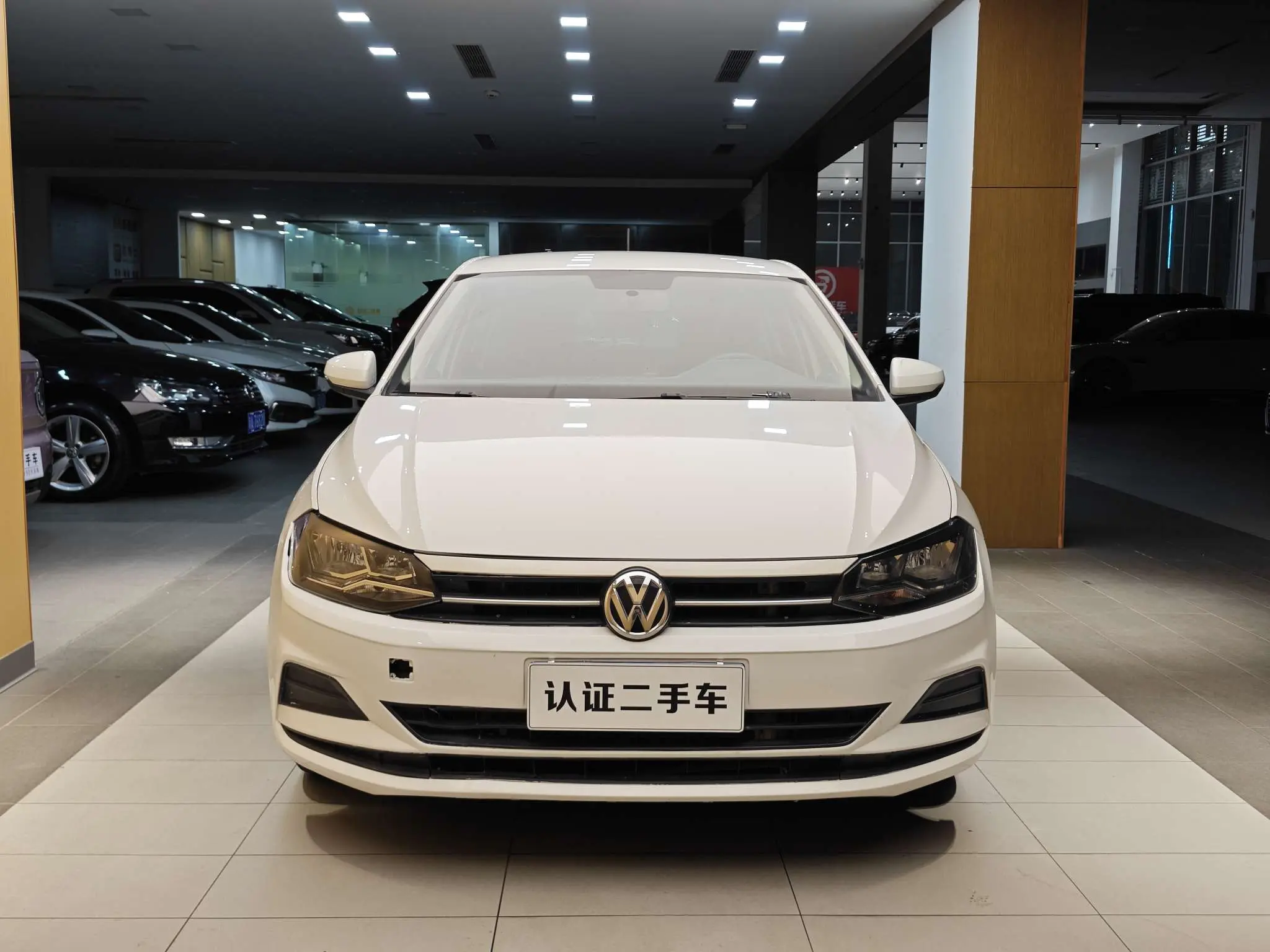 Volkswagen Polo  из Китая