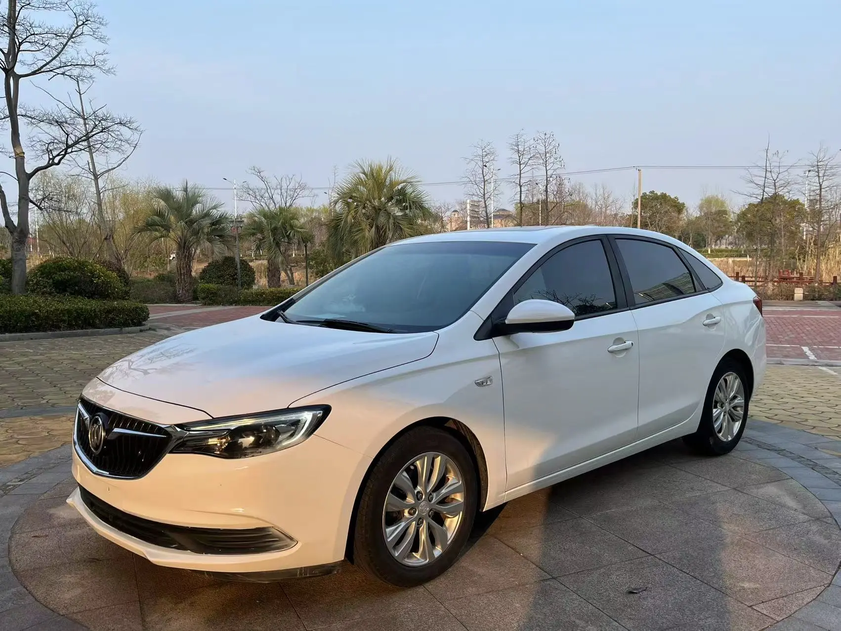 Buick Yinglang
