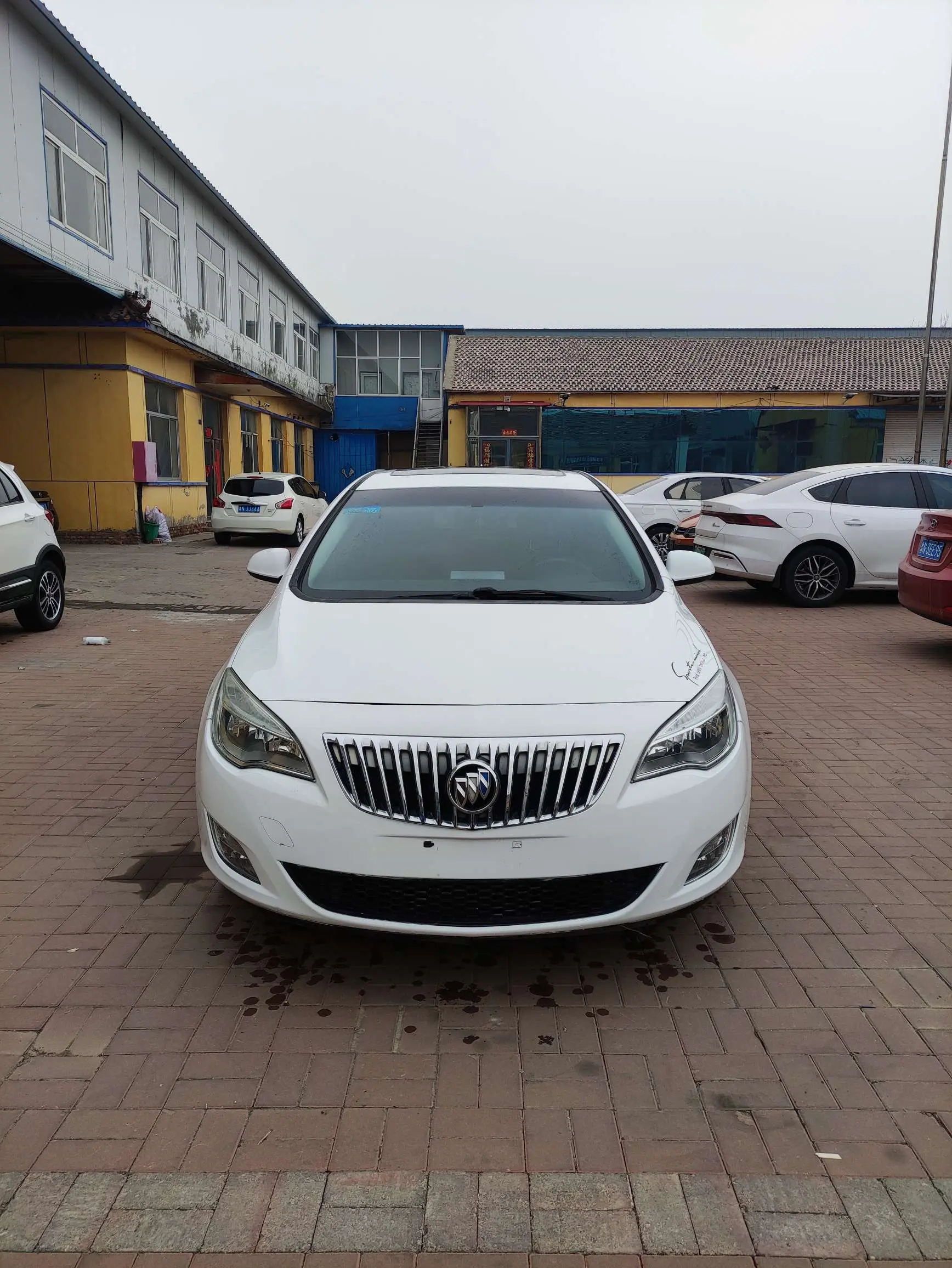 Buick Yinglang  из Китая