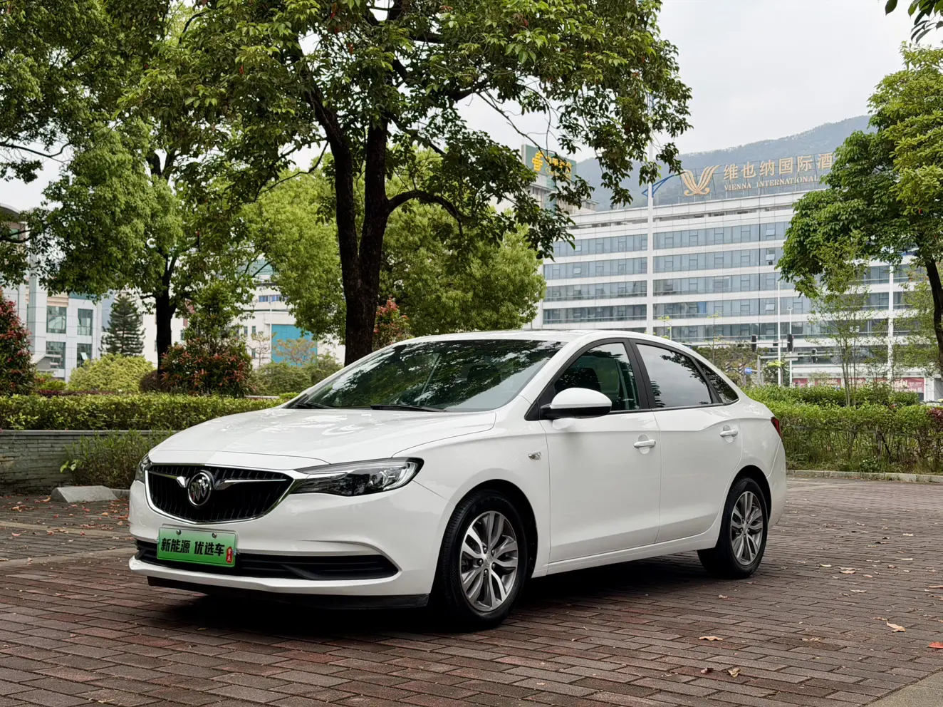 Buick Yinglang
