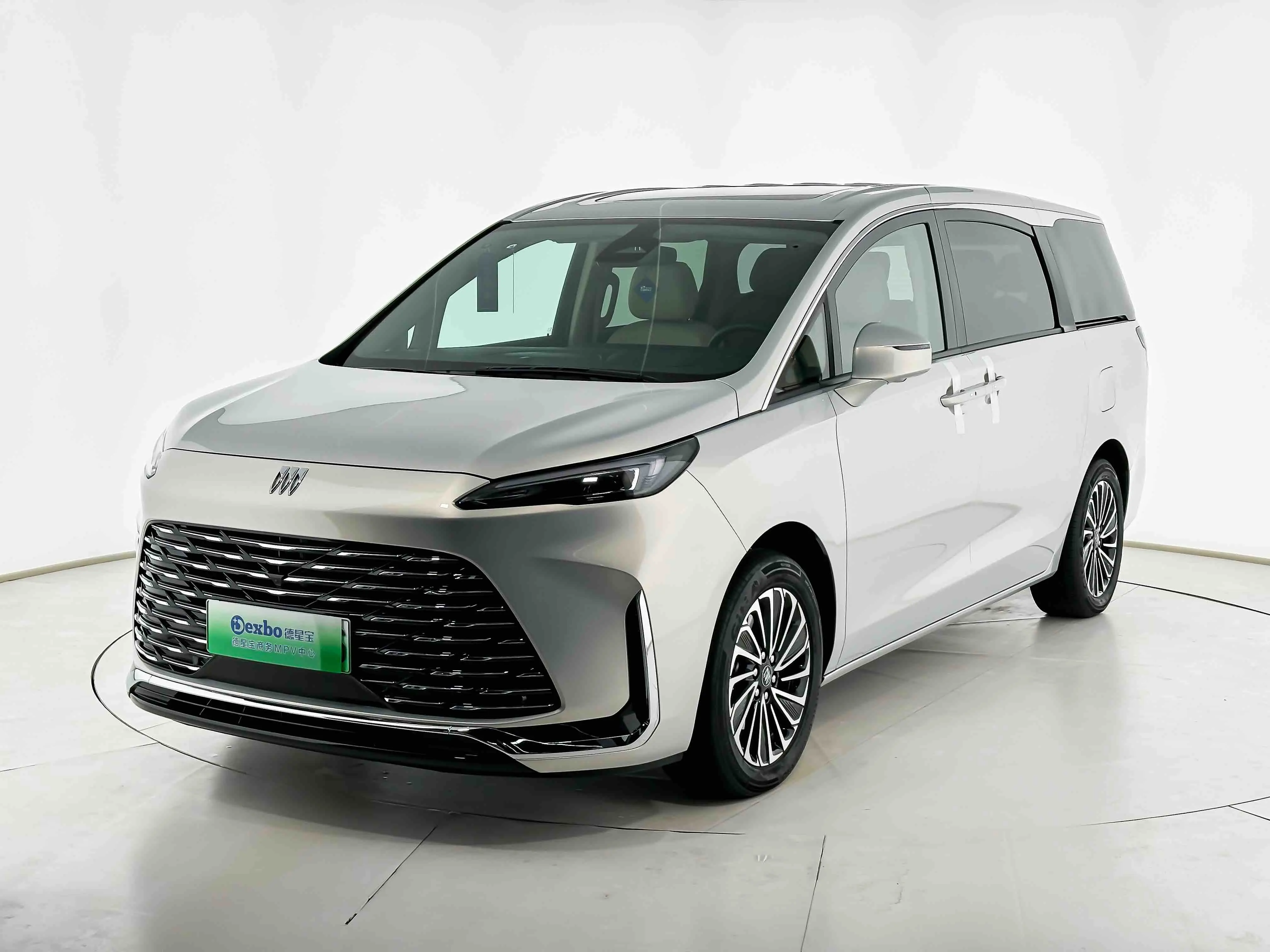 Buick GL8 PHEV  из Китая