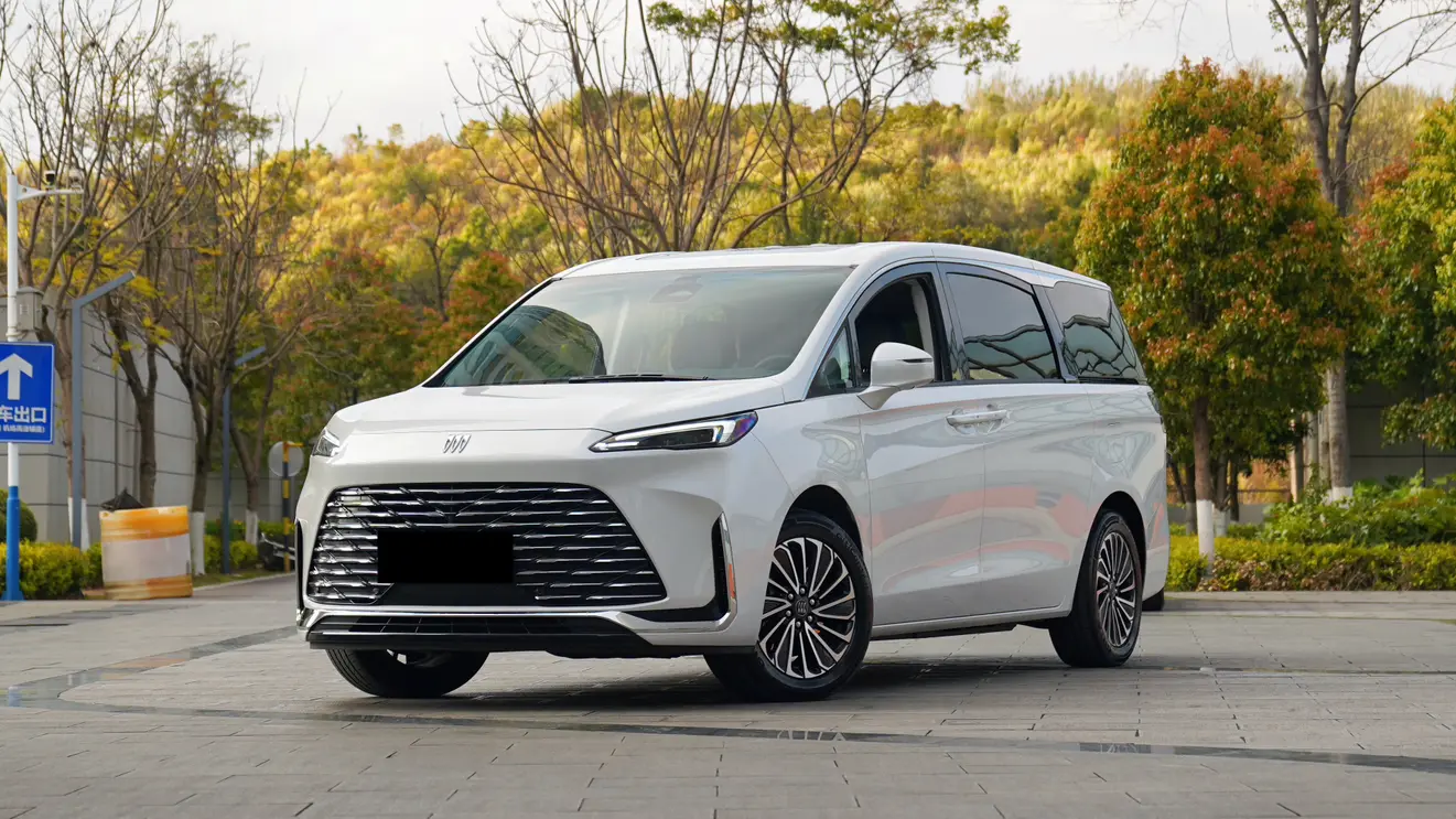 Buick GL8 PHEV  из Китая