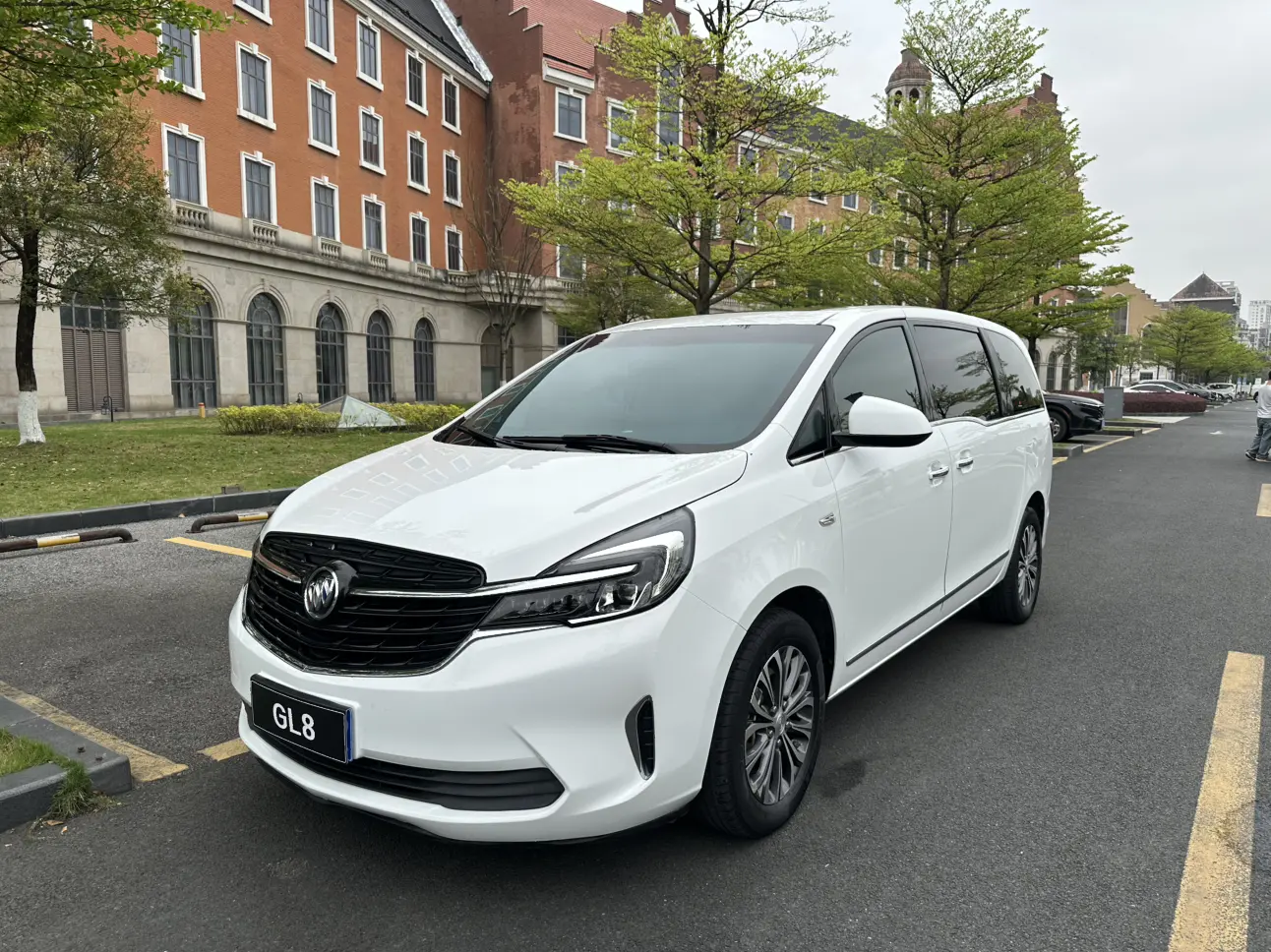 Buick GL8