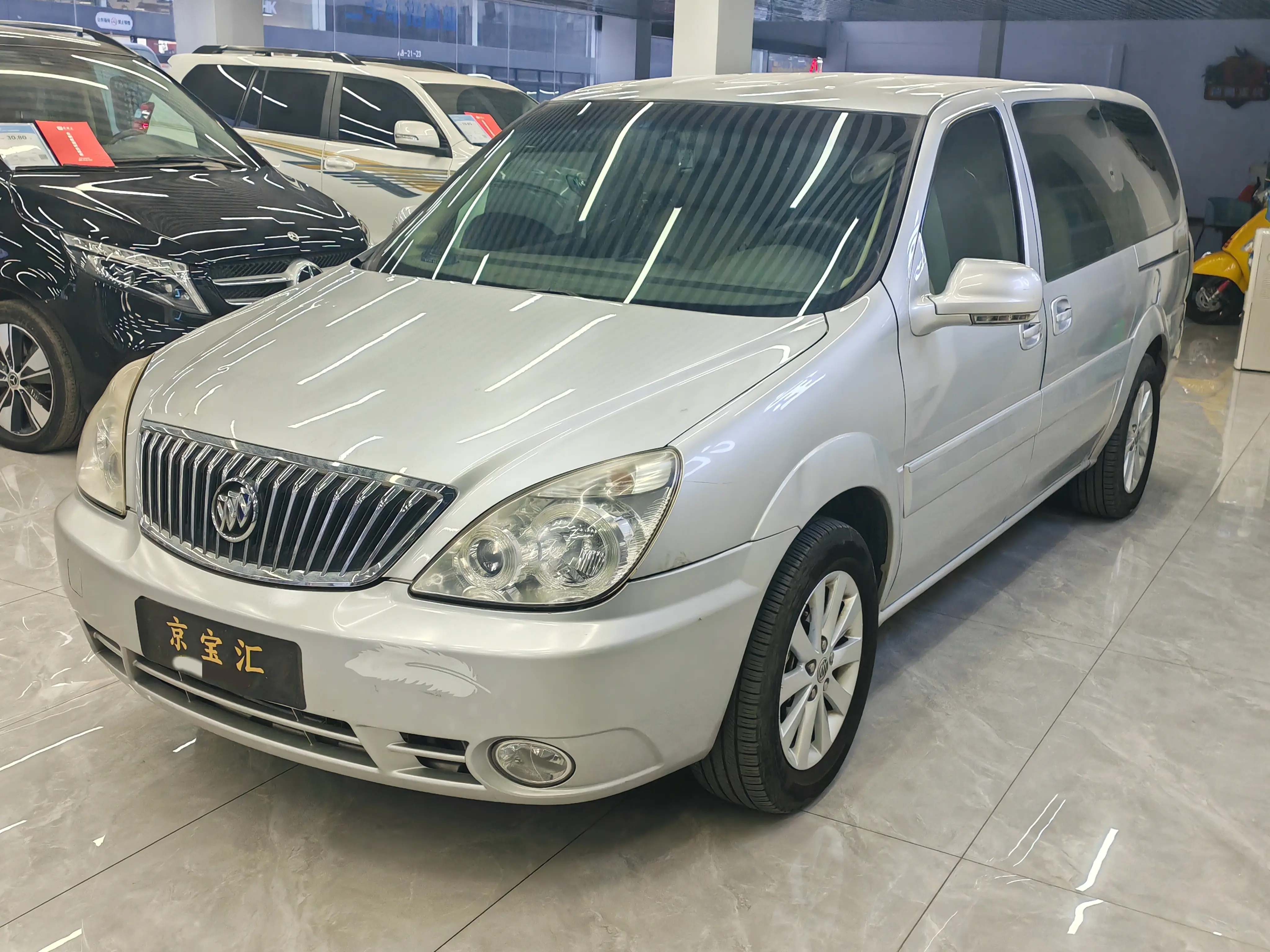 Buick GL8
