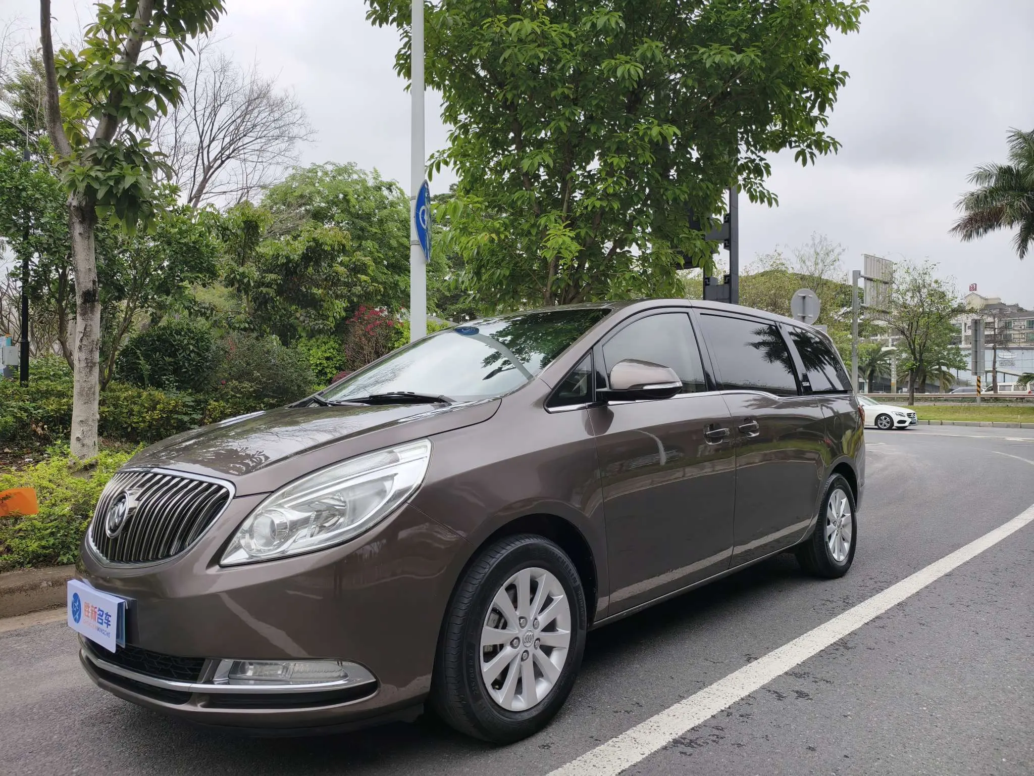 Buick GL8