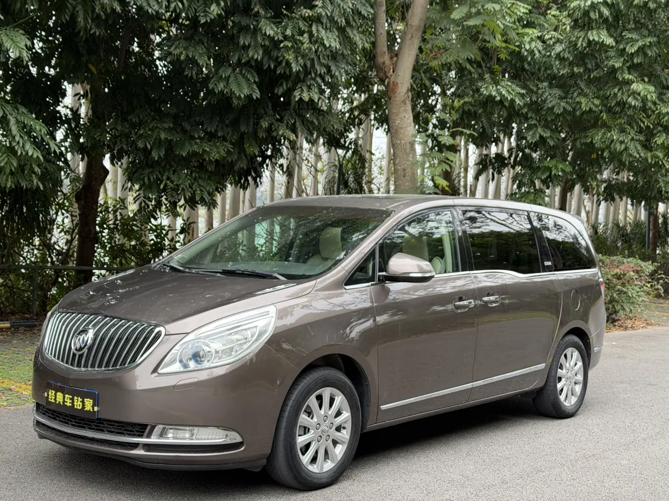 Buick GL8