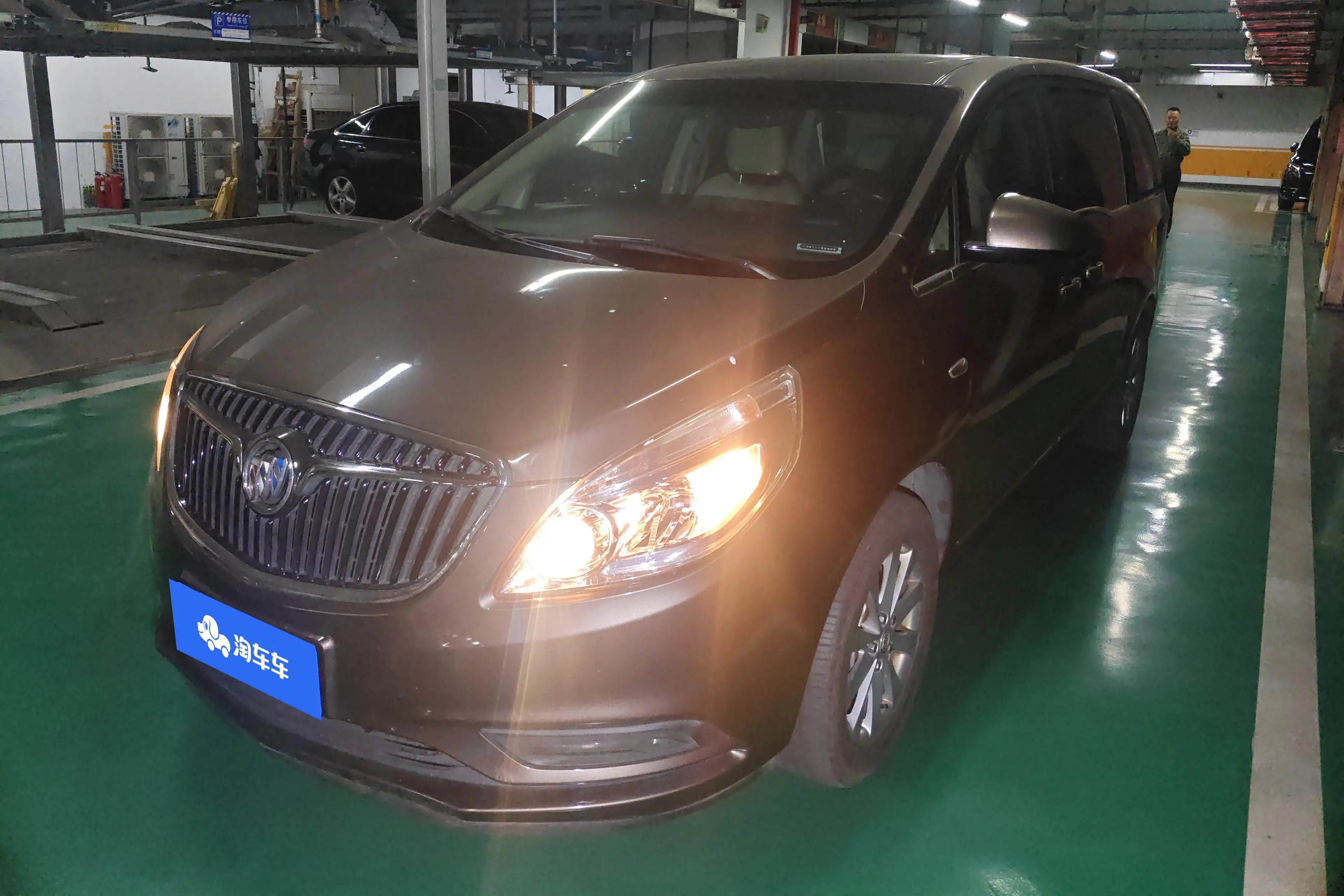 Buick GL8