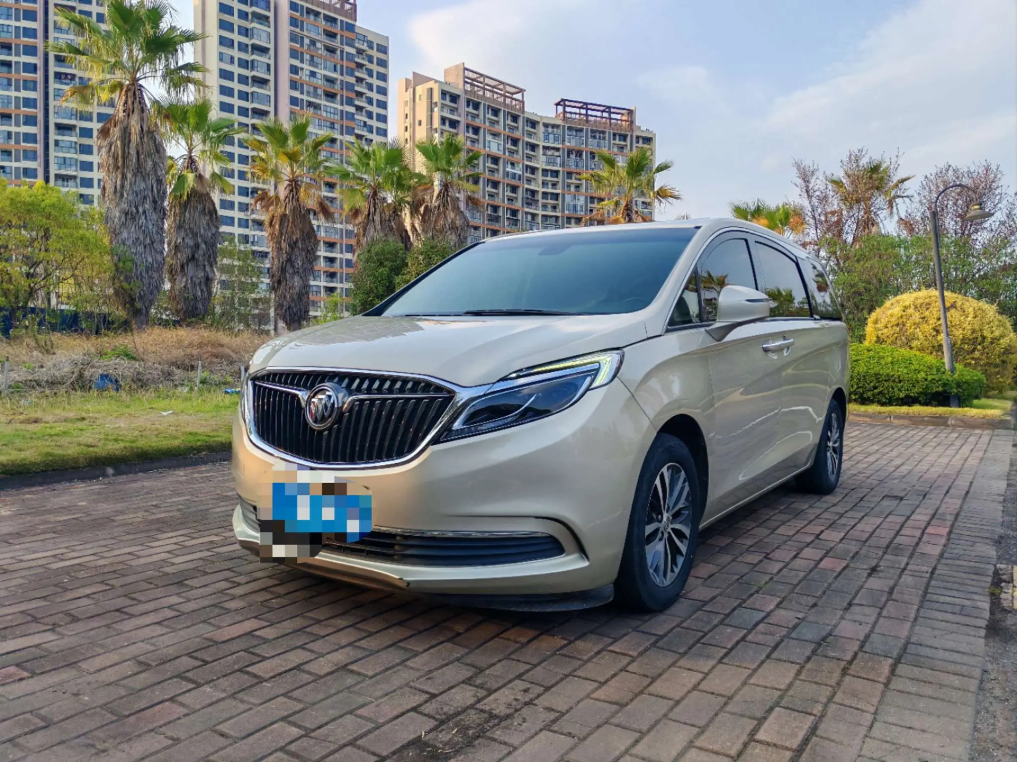 Buick GL8