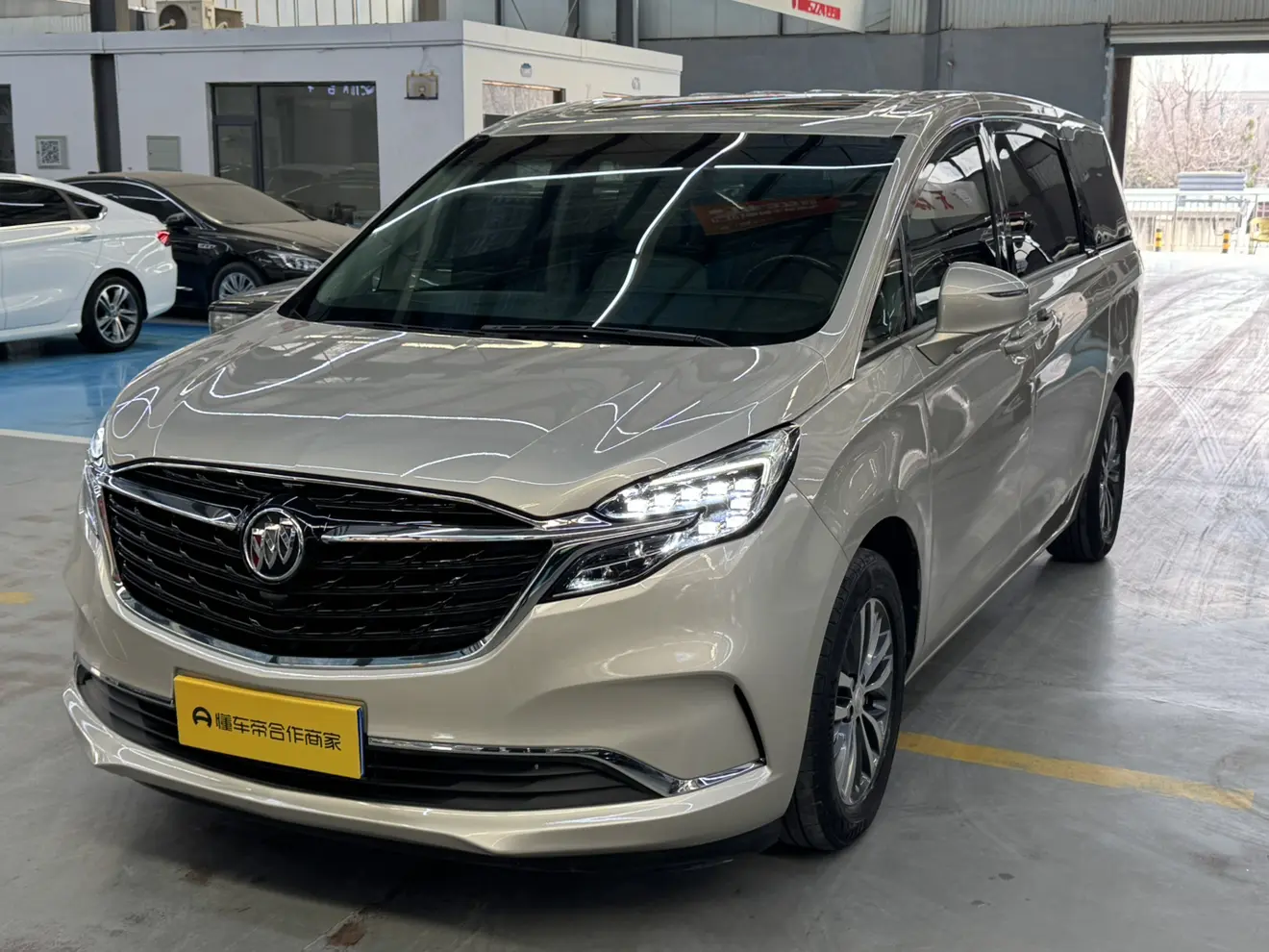 Buick GL8