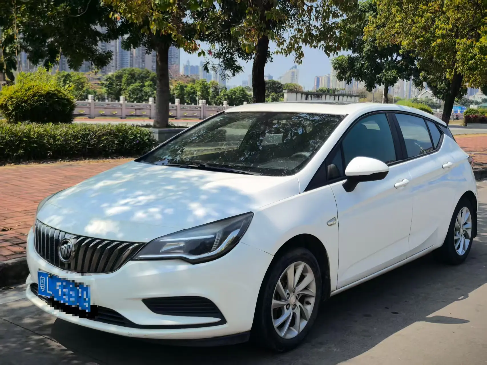 Buick Valeant  из Китая