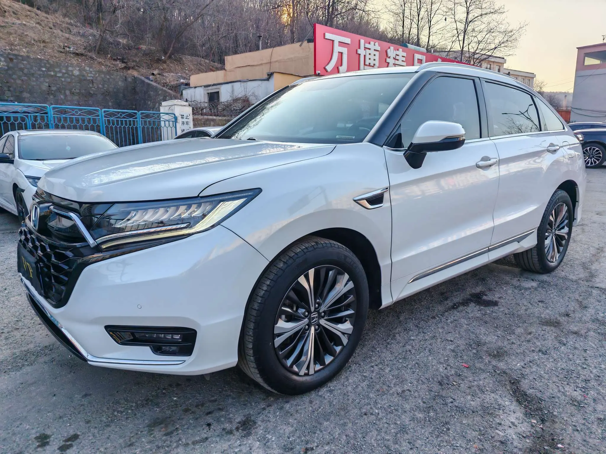 Honda UR-V