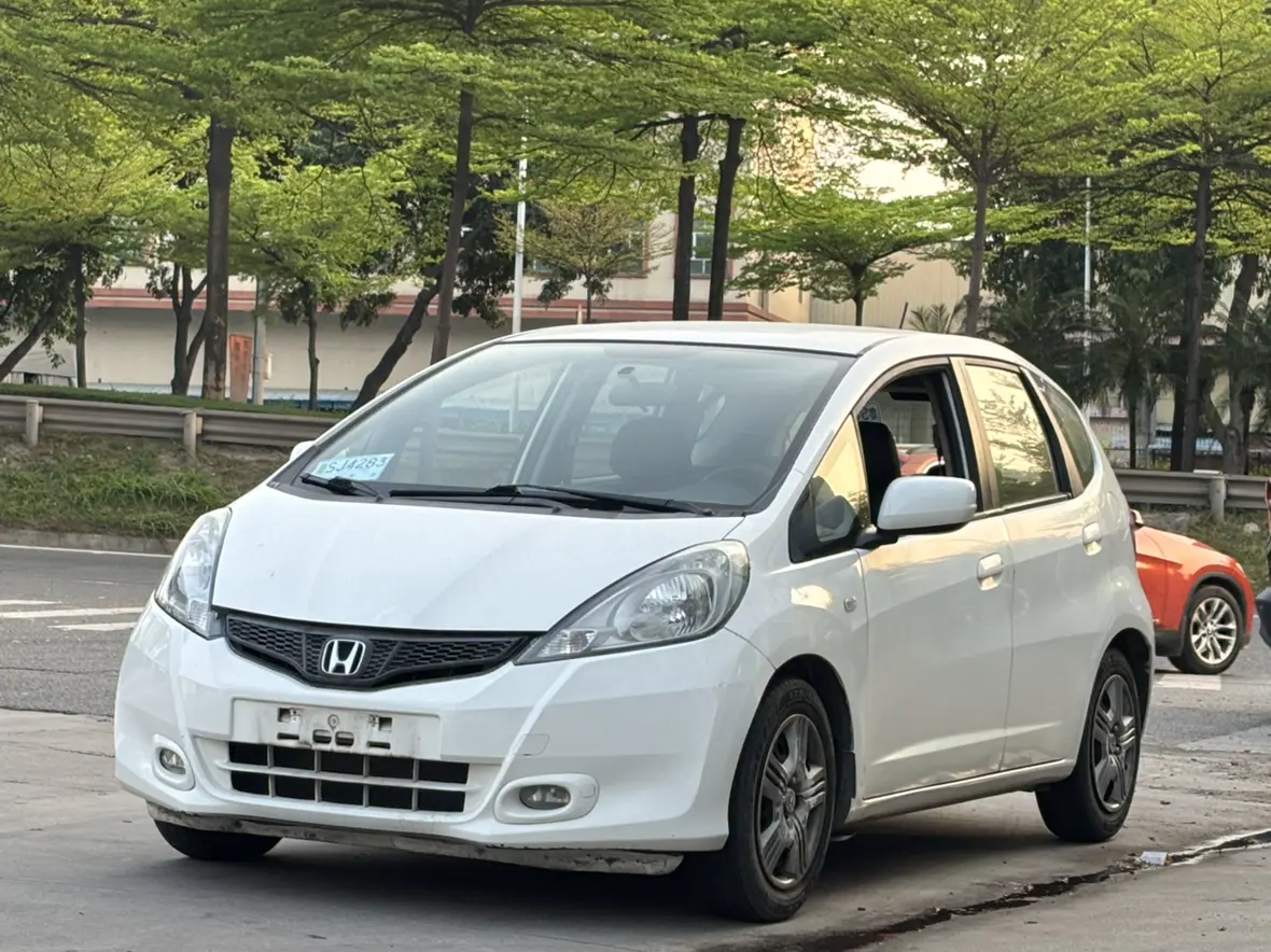 Honda Fit  из Китая