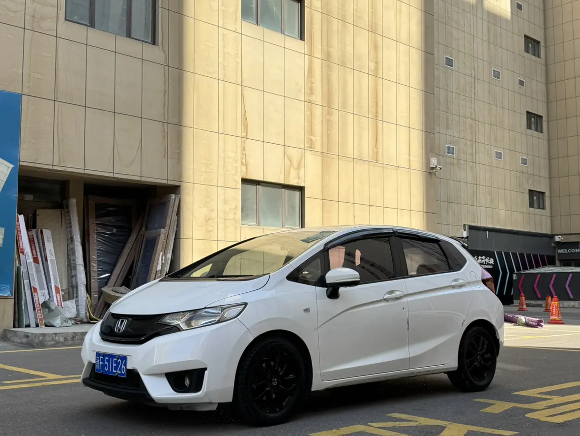Honda Fit  из Китая