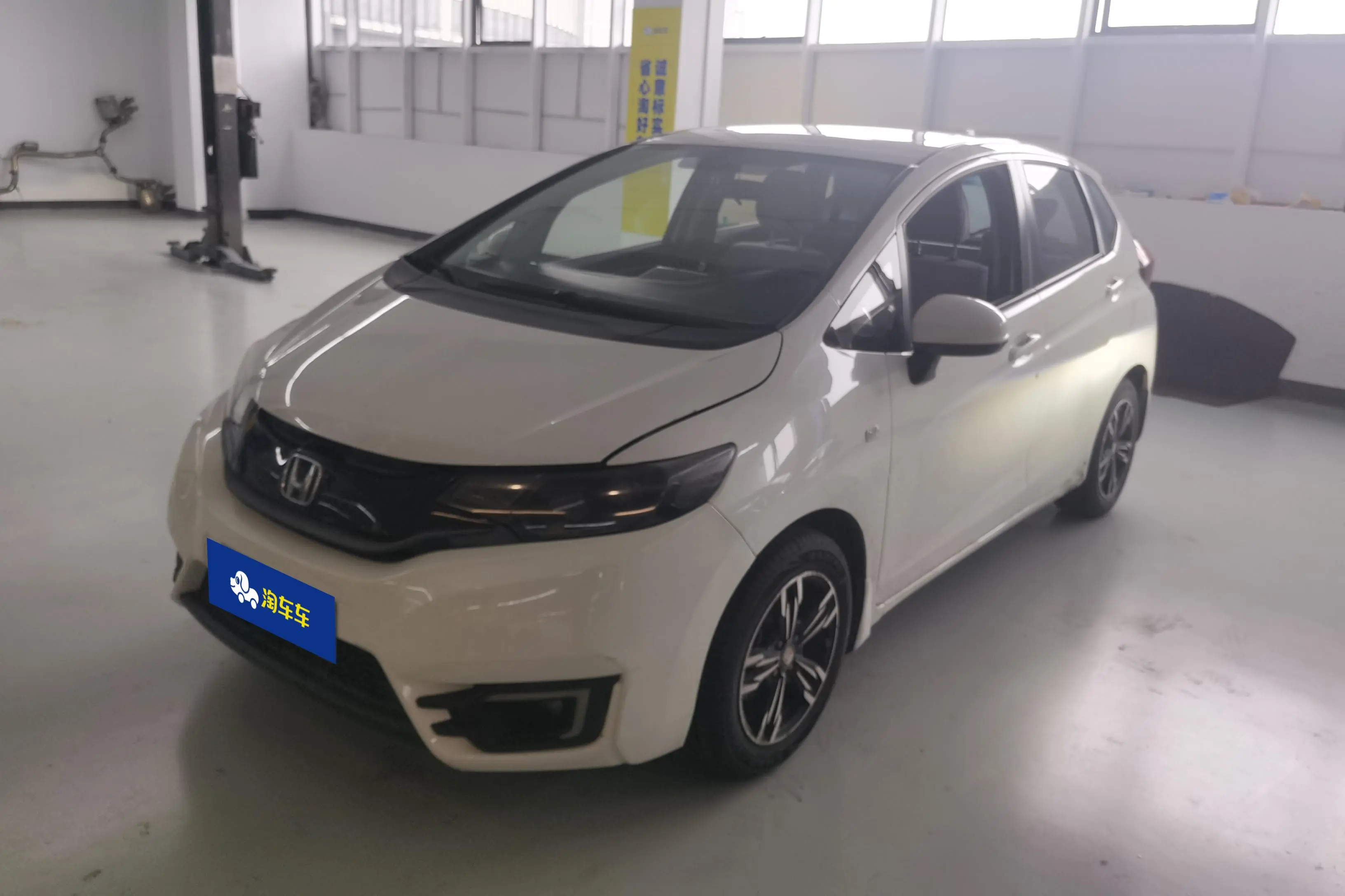 Honda Fit  из Китая