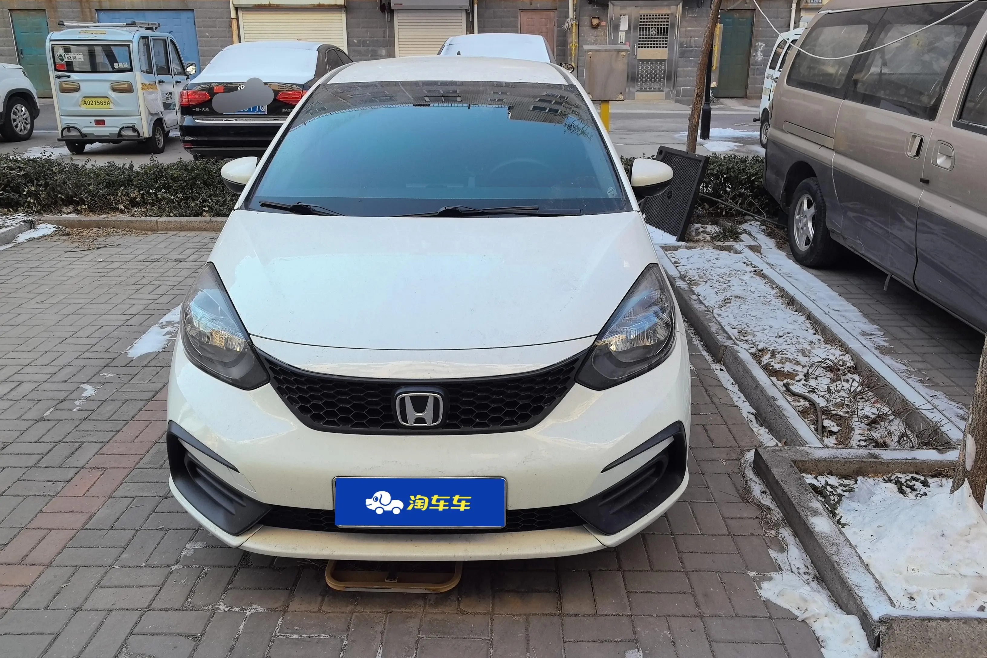 Honda Fit  из Китая